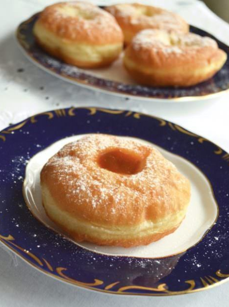 🍒🥮 Traditional Hungarian Desserts 🇭🇺 Capture d’écran 2025-04-24 183704