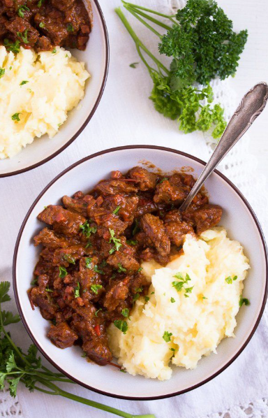 Traditional Hungarian Goulash Recipeđź‡đź‡ş Capture d’écran 2025-05-04 155734