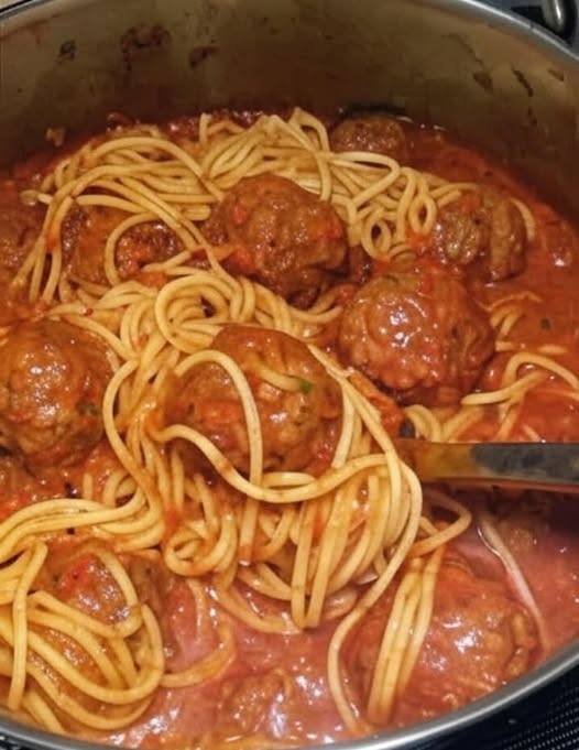 Homemade Spaghetti & Meatballs 641520152_122153933624698325_3851558330320968772_n