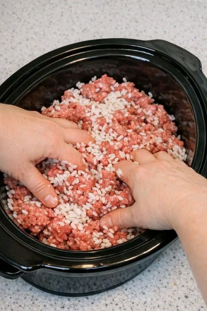 Slow Cooker Amish Porcupine Meatballs 1777249802907